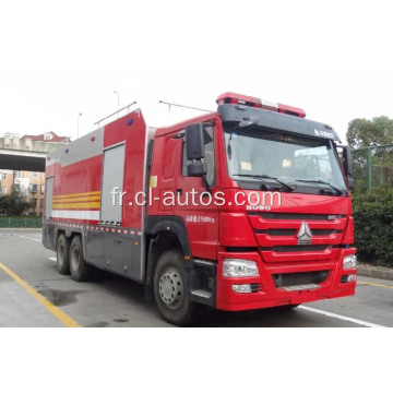 camion de pompiers de distribution de mousse liquide